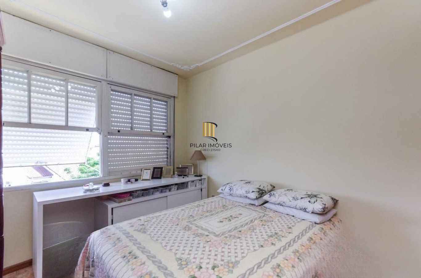 Apartamento com 3 dormitórios em prédio com elevador no Bairro Santa Cecília