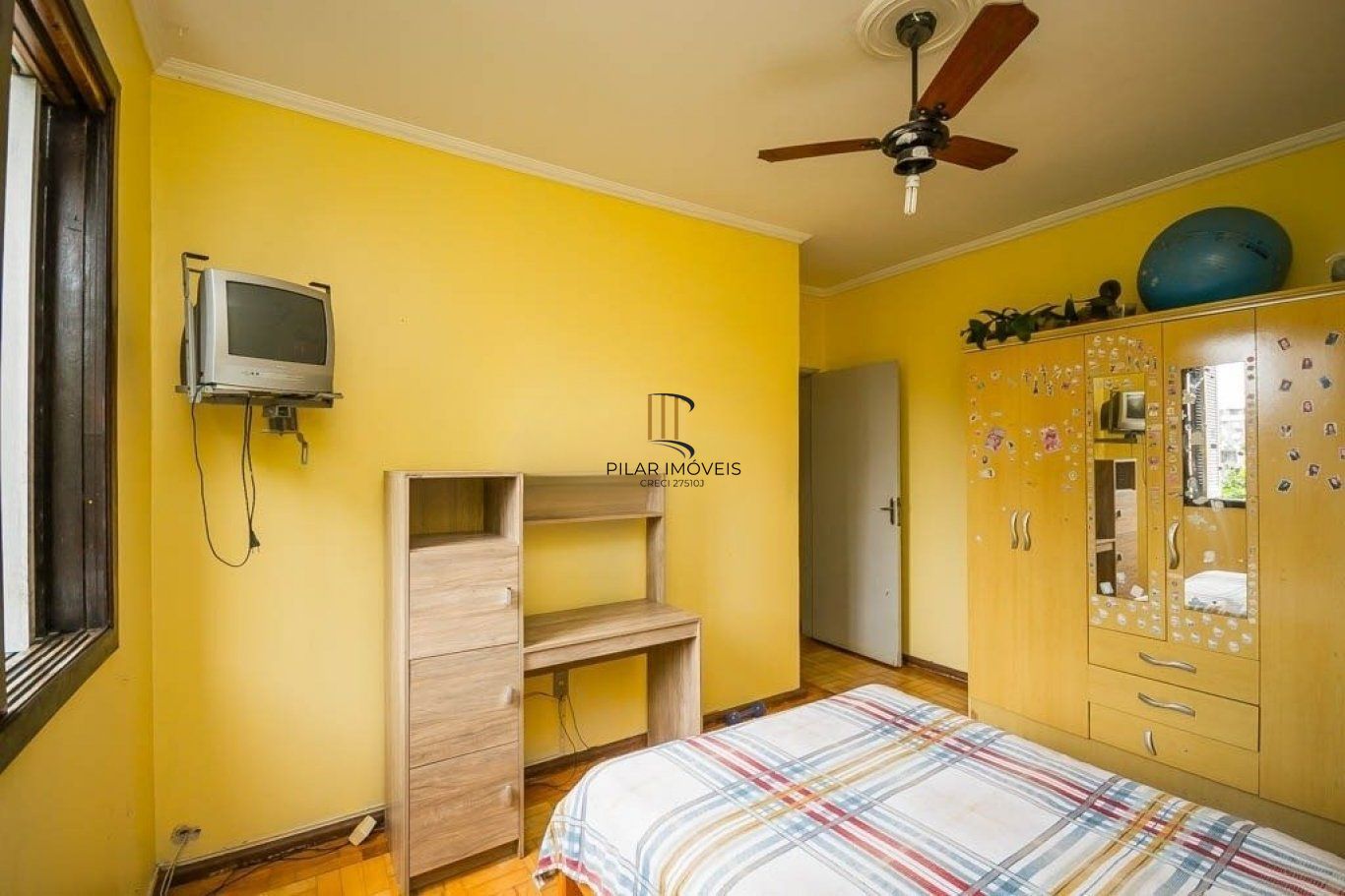 Apartamento à venda com 2 quartos 75 m² no Bairro Menino Deus
