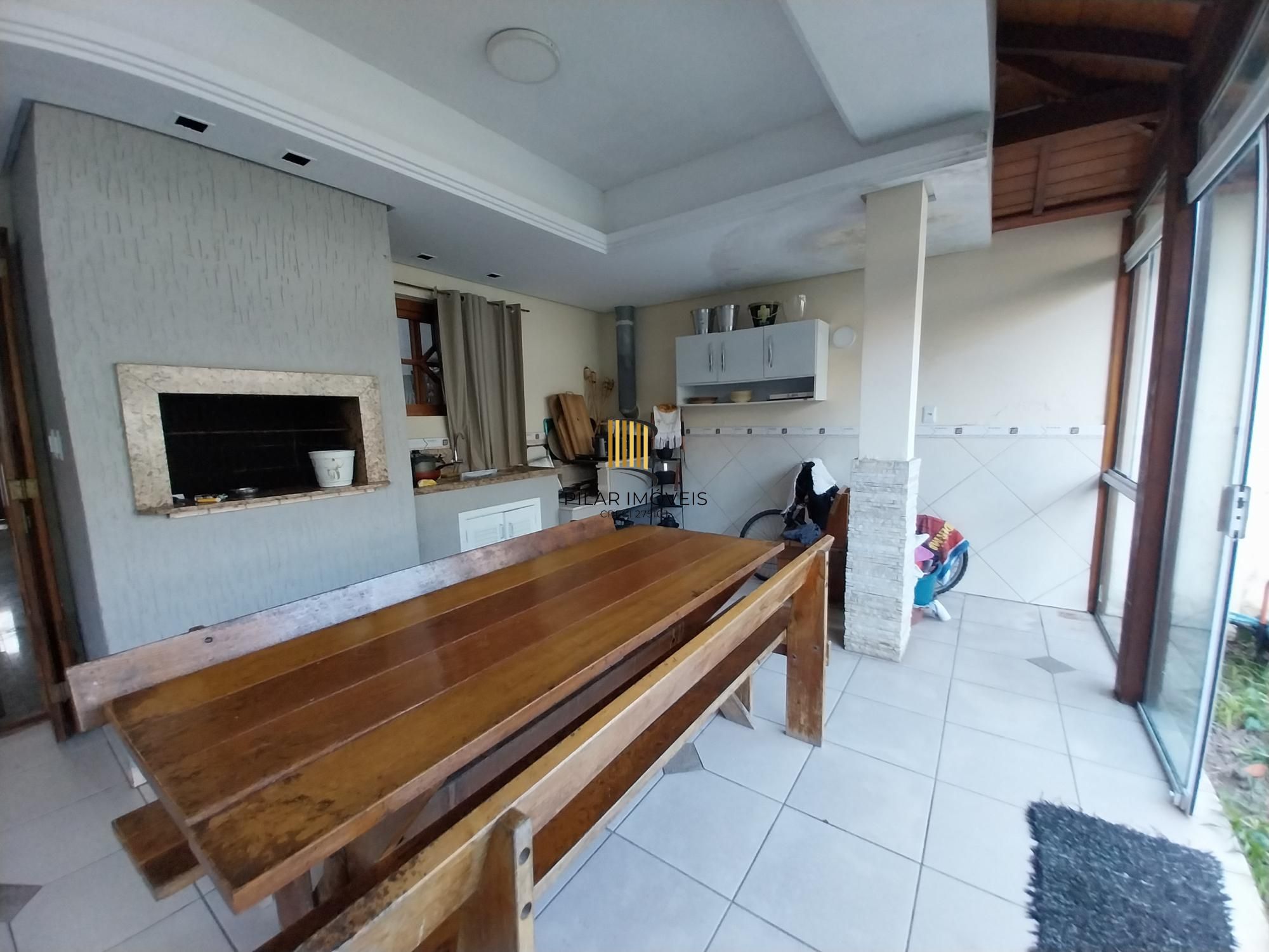 Casa em Condomínio com 4 quartos, 1 suíte e 300m² à venda em Ecoville.