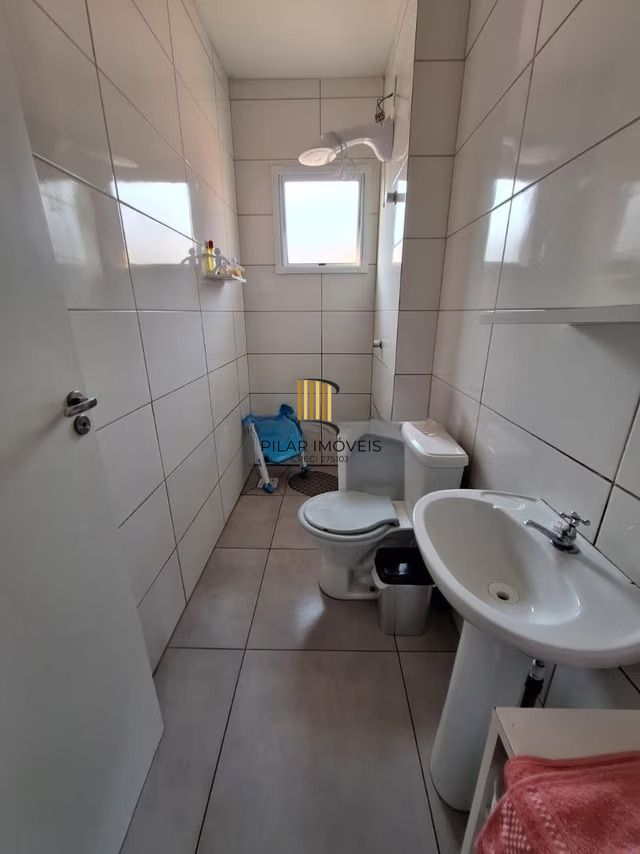 Casa em condomínio de 2 quartos, 1 vaga de garagem em Cachoeirinha.