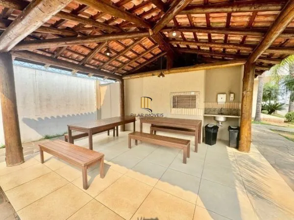 Casa em condomínio com 3 quartos e 2 vagas de garagem em Canoas.