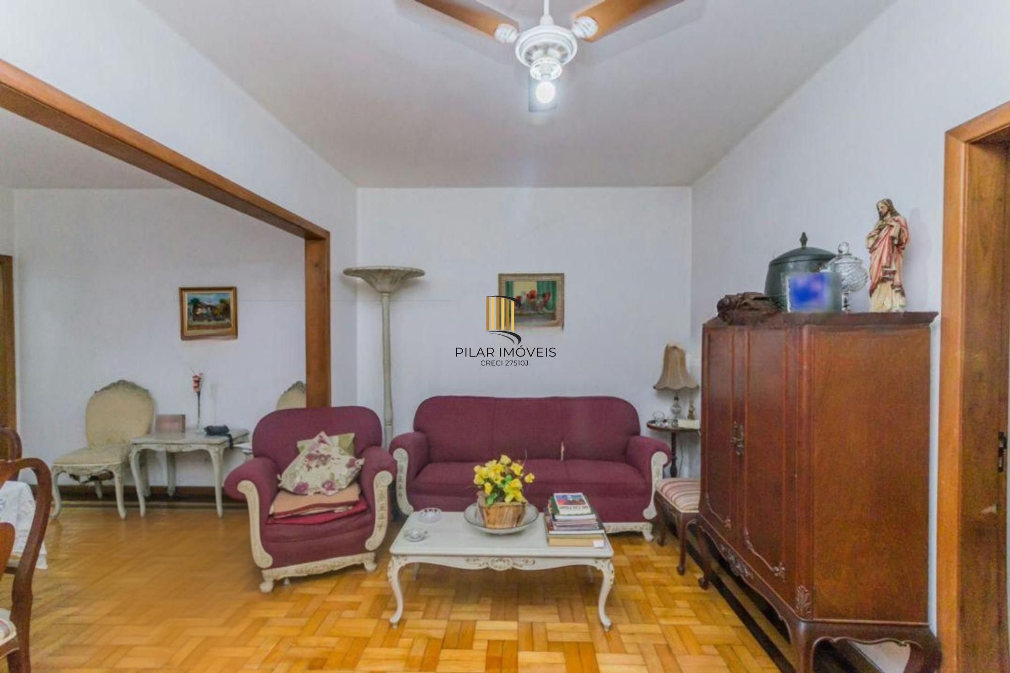 Casa com 3 dormitórios no Bairro Auxiliadora