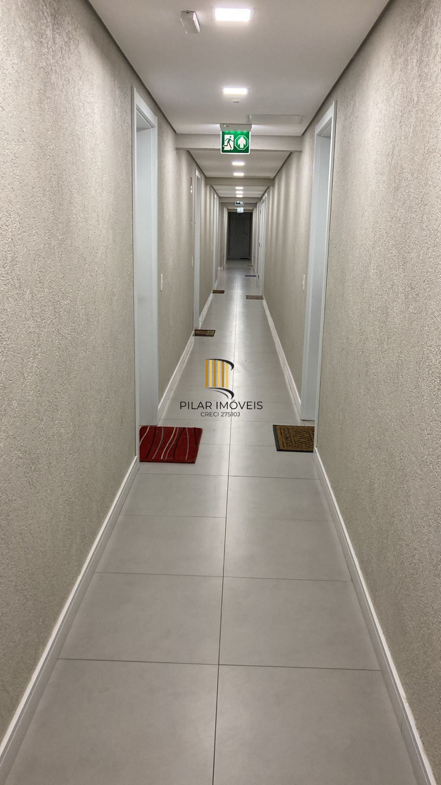 Apartamento térreo garden com 1 dormitório, 1 suíte, 1 vaga de garagem