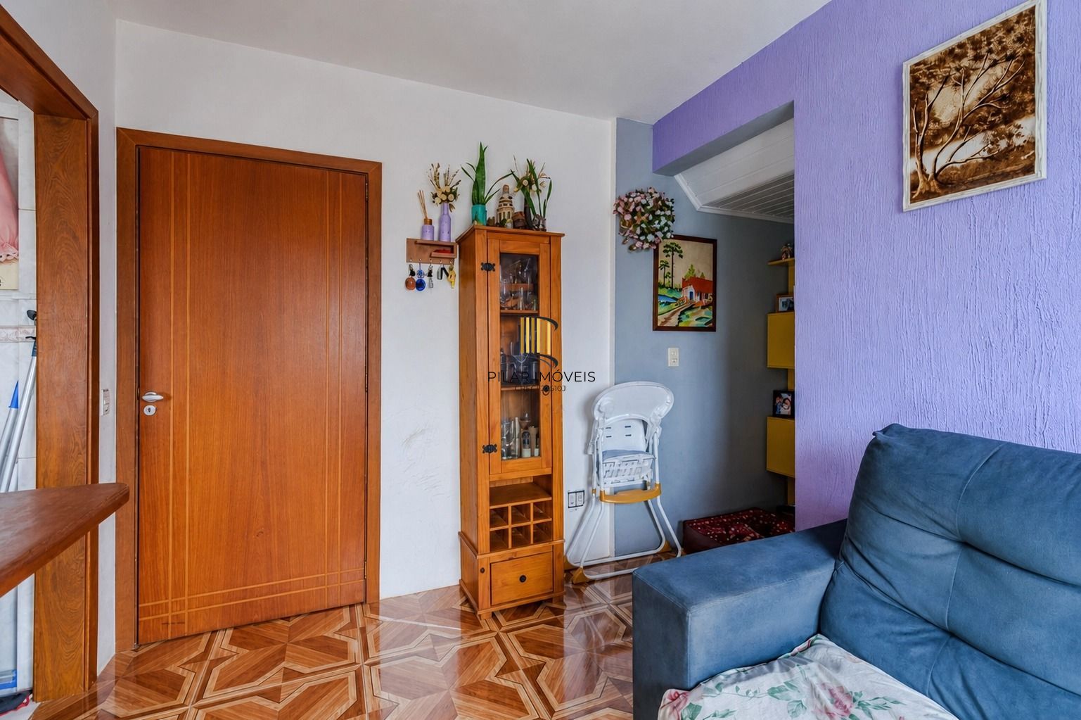 Apartamento de 2 dormitórios, semi mobiliado e 47m² no bairro Camaquã.