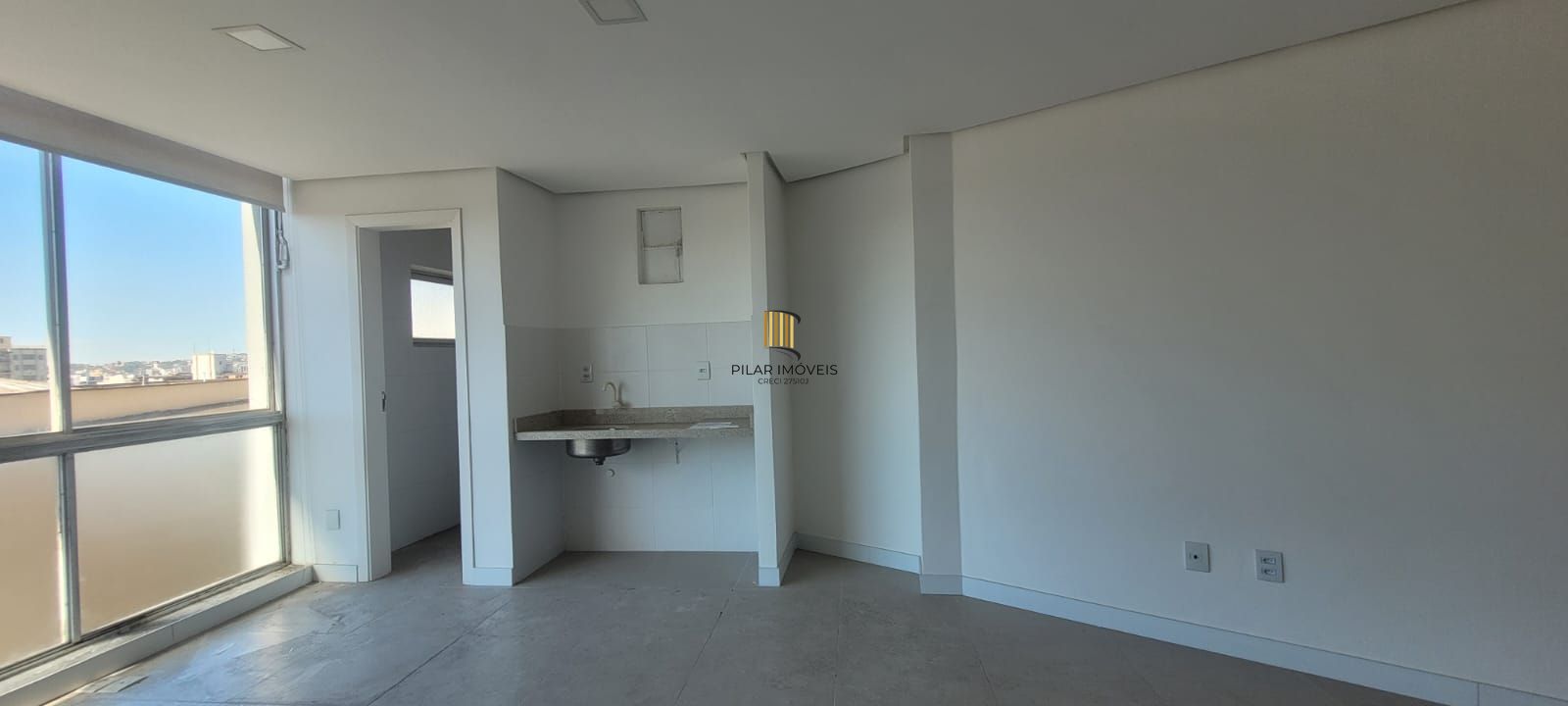 Sala Comercial em frente a Santa Casa - Centro de Porto Alegre