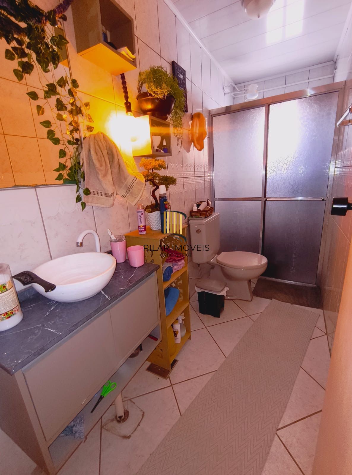 APARTAMENTO 2 DORMITÓRIOS COM SUITE 2 Vagas Bairro Vila Ipiranga Porto Alegre