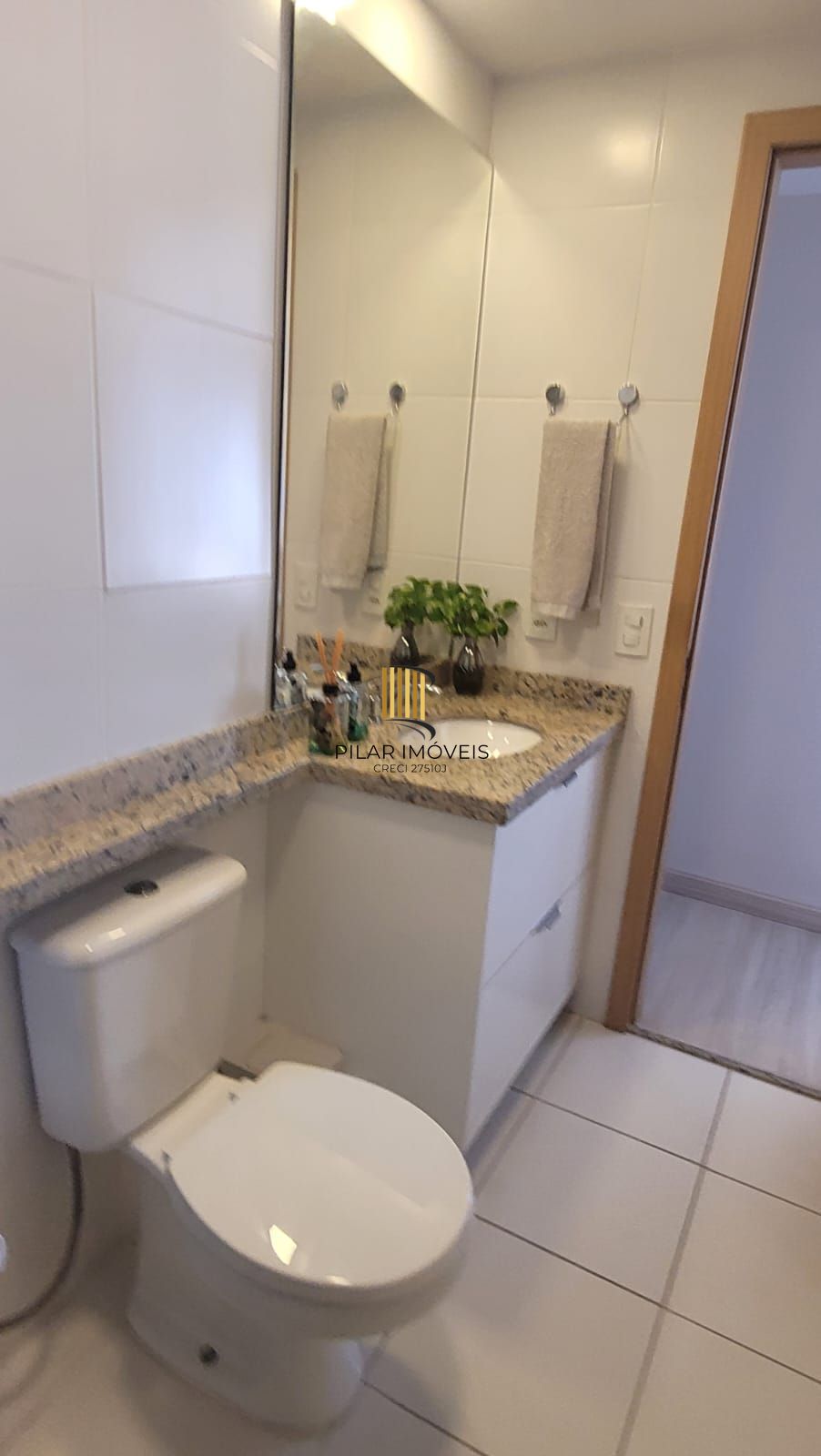 Apartamento mobiliado de 2 quartos, elevador e 1 vaga Jardim Lindóia