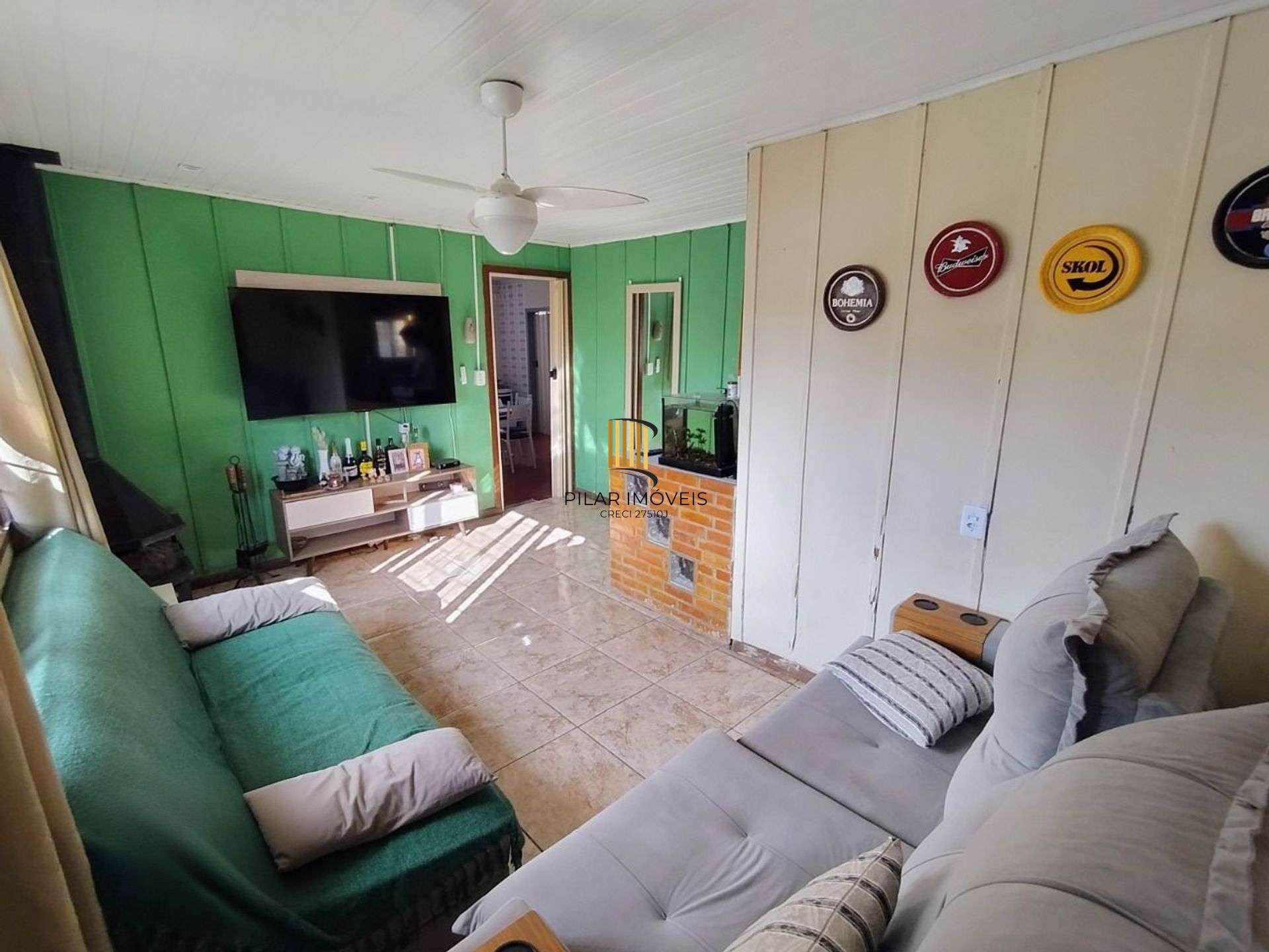 Casa de 3 dormitórios e 4 vagas de garagem em Canoas.