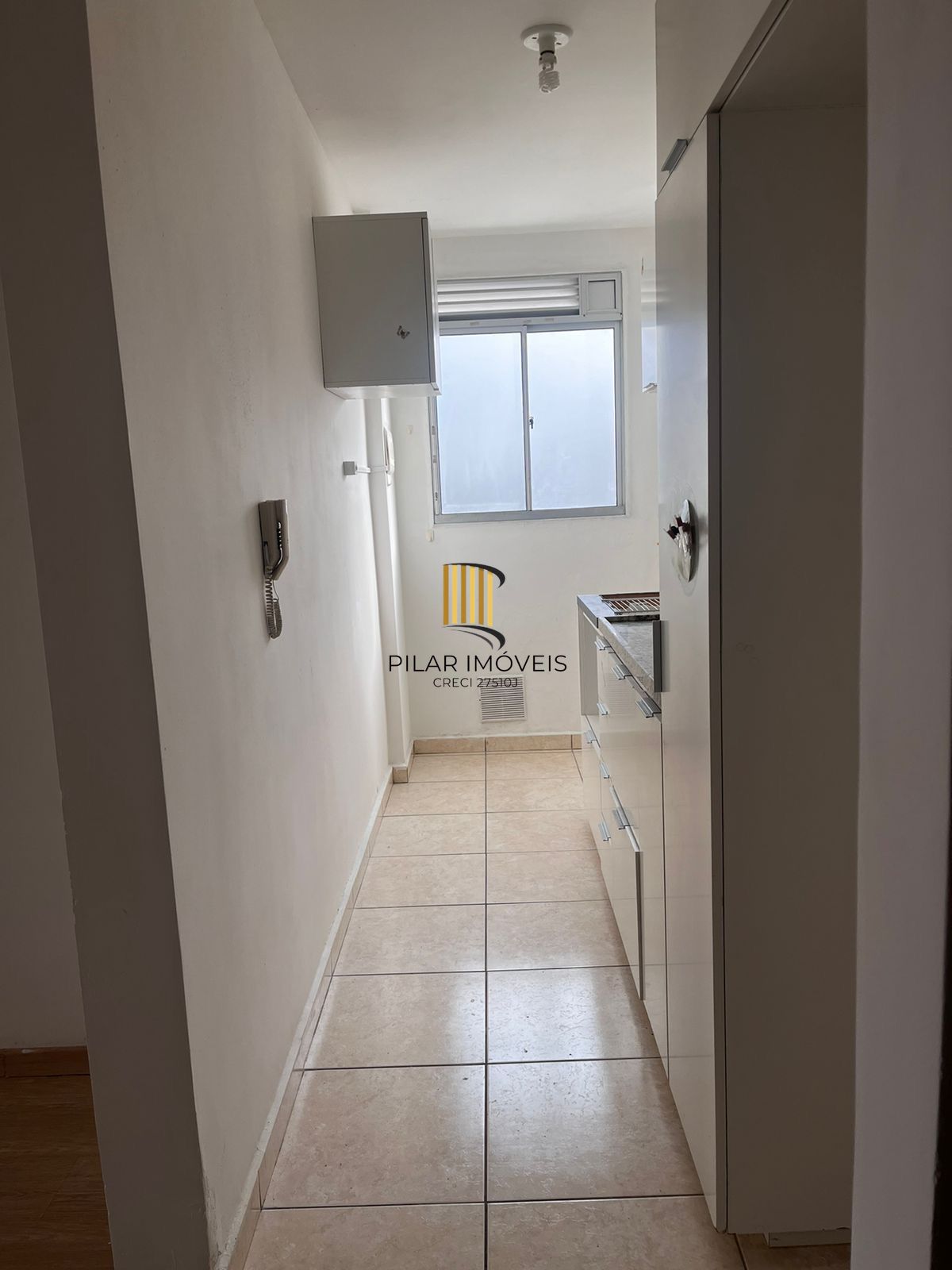 Apartamento com Sacada Morro Santana com 1 vaga de garagem