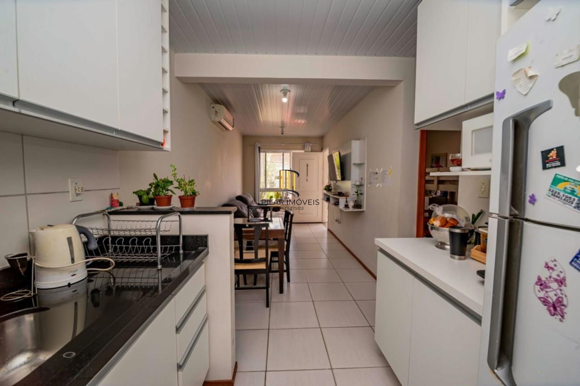 Casa 2 quartos, vaga, academia, piscina e salão de festa no bairro Restinga