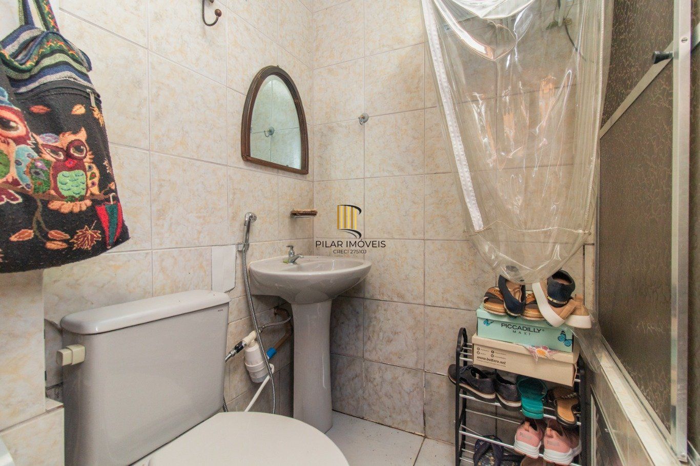 Apartamento 2 Quartos com Suíte e Pátio no Menino Deus