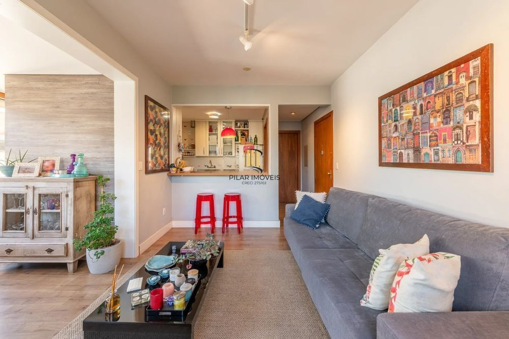 Apartamento com 2 quartos, sendo 1 suíte e 2 vagas no bairro Bela Vista