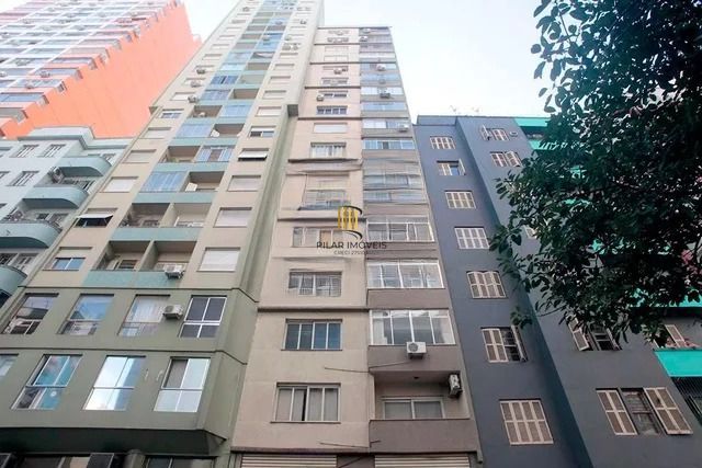 Apartamento com 2 quartos e elevador no bairro Centro Historico