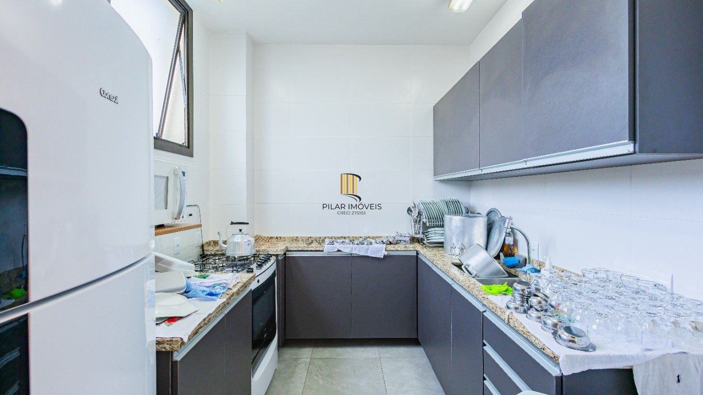 Apartamento com 3 quartos, 1 suíte e 2 vagas de garagem no Bairro Passo D'Areia