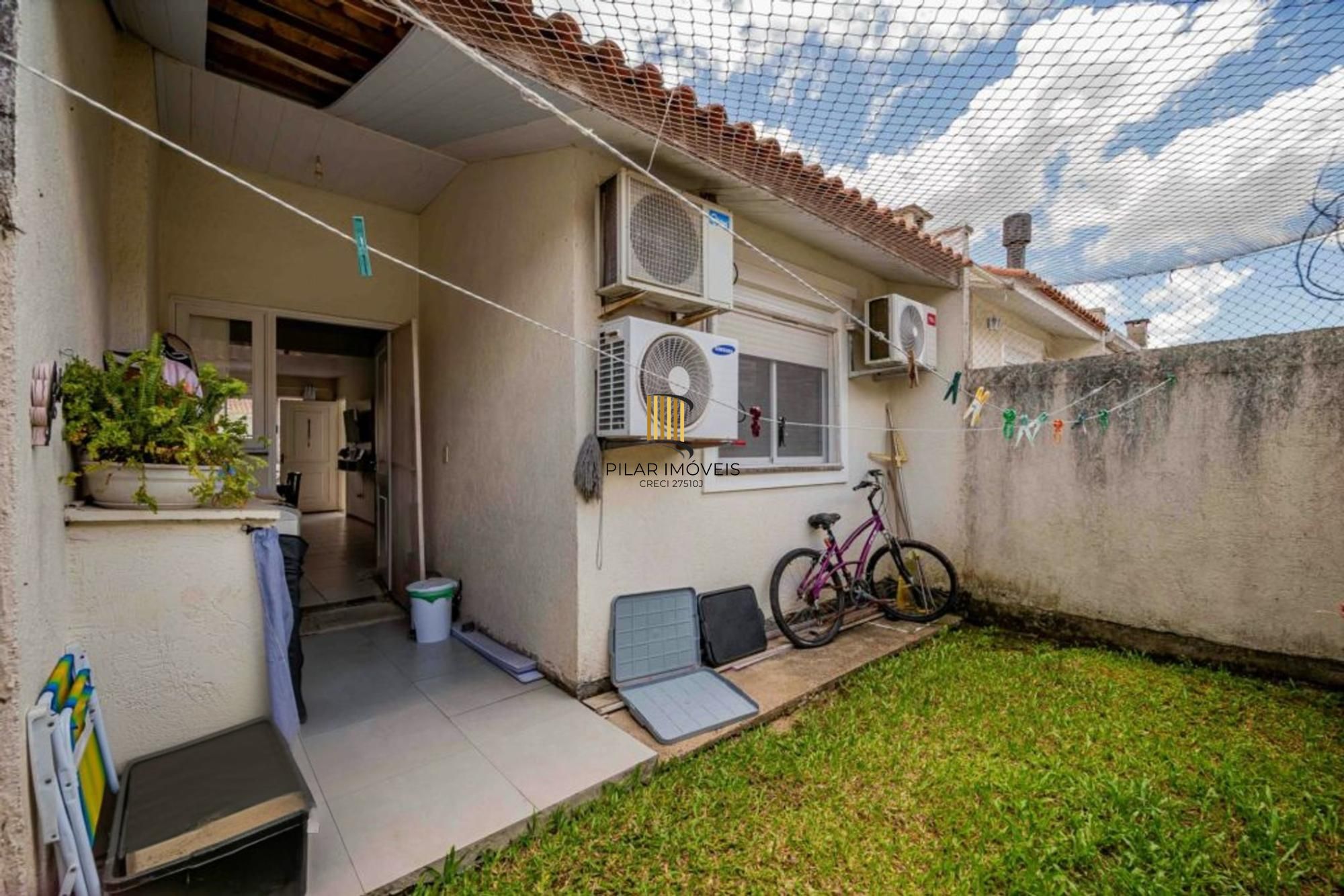 Casa 2 quartos, vaga, academia, piscina e salão de festa no bairro Restinga