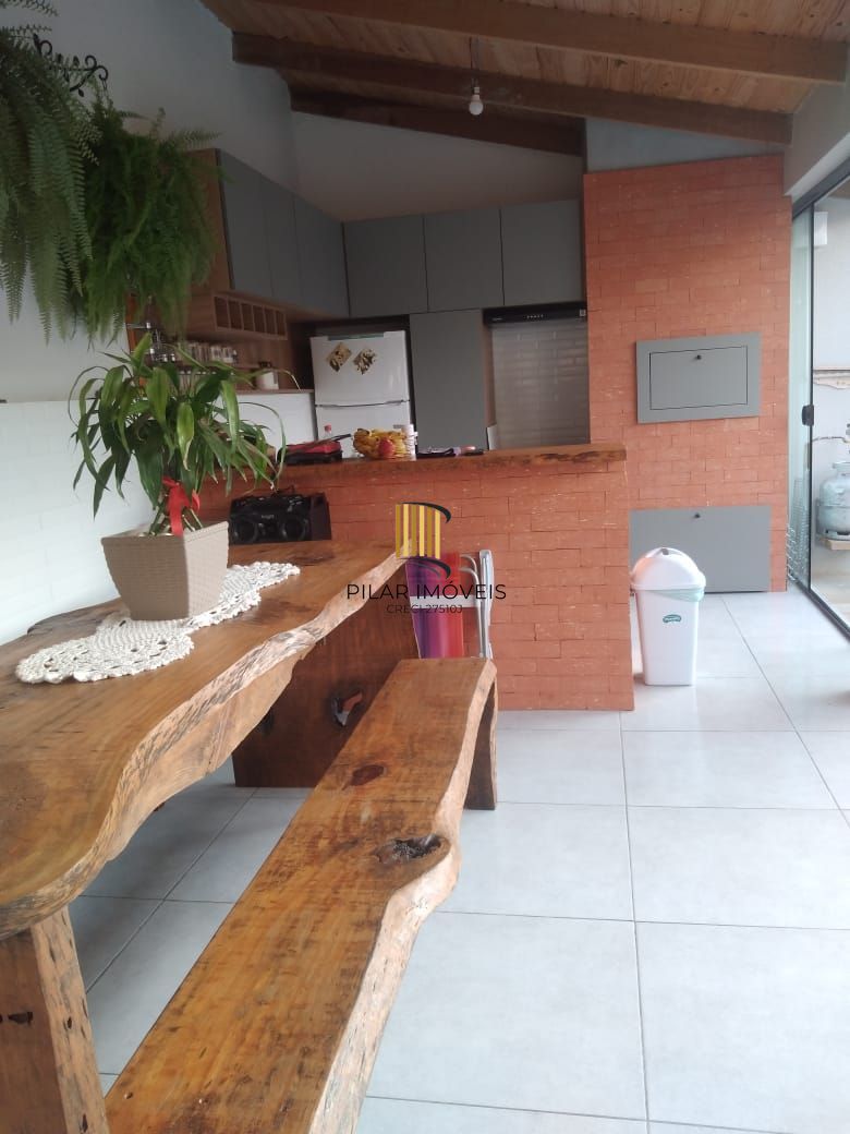 casa de 3 dormitórios no Porto Verde Porto Alegre