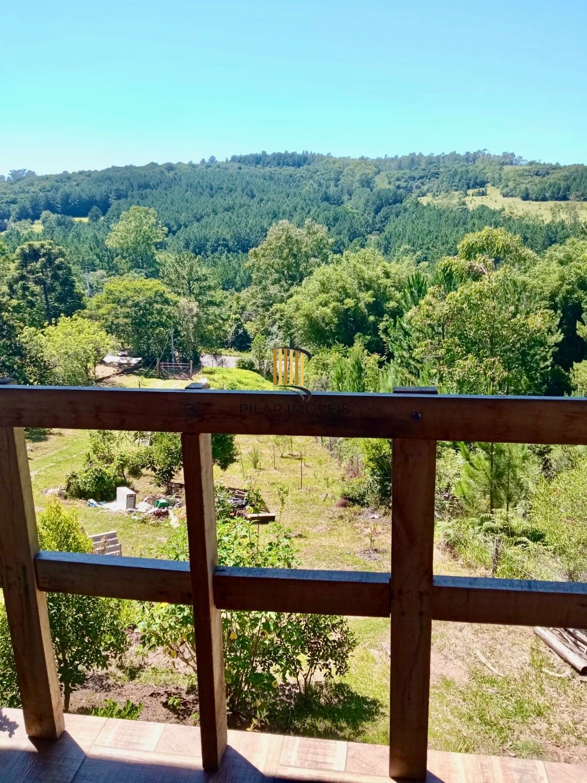 Chácara com Sobrado de 144m2, 2 dormitórios em Mato Fino, Gravataí