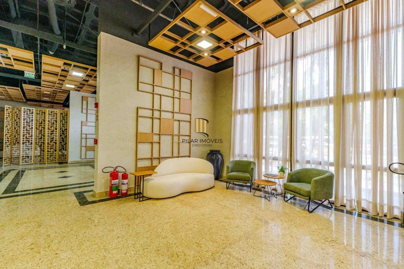 Sala comercial, 2 vagas, elevador e restaurante no bairro Praia de Belas