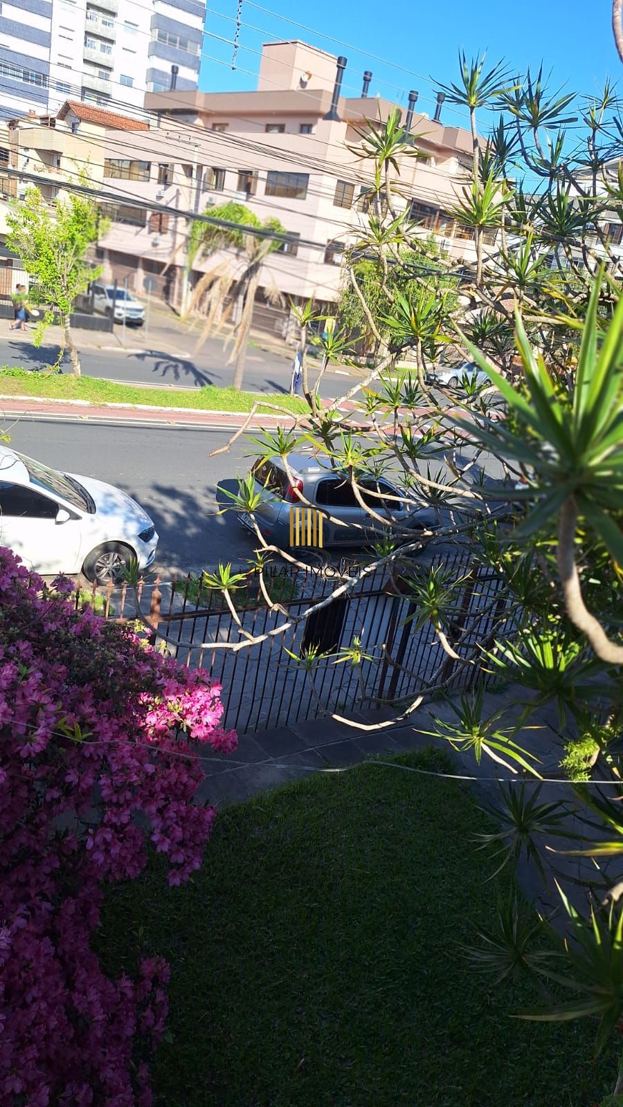 Casa com piscina 4 quartos e 2 vagas no Bairro Jardim Itu