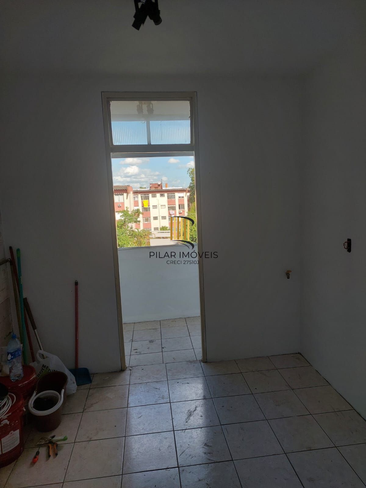 Kitnet / JK / Studio, 1 dormitórios, 31 m², em Humaitá