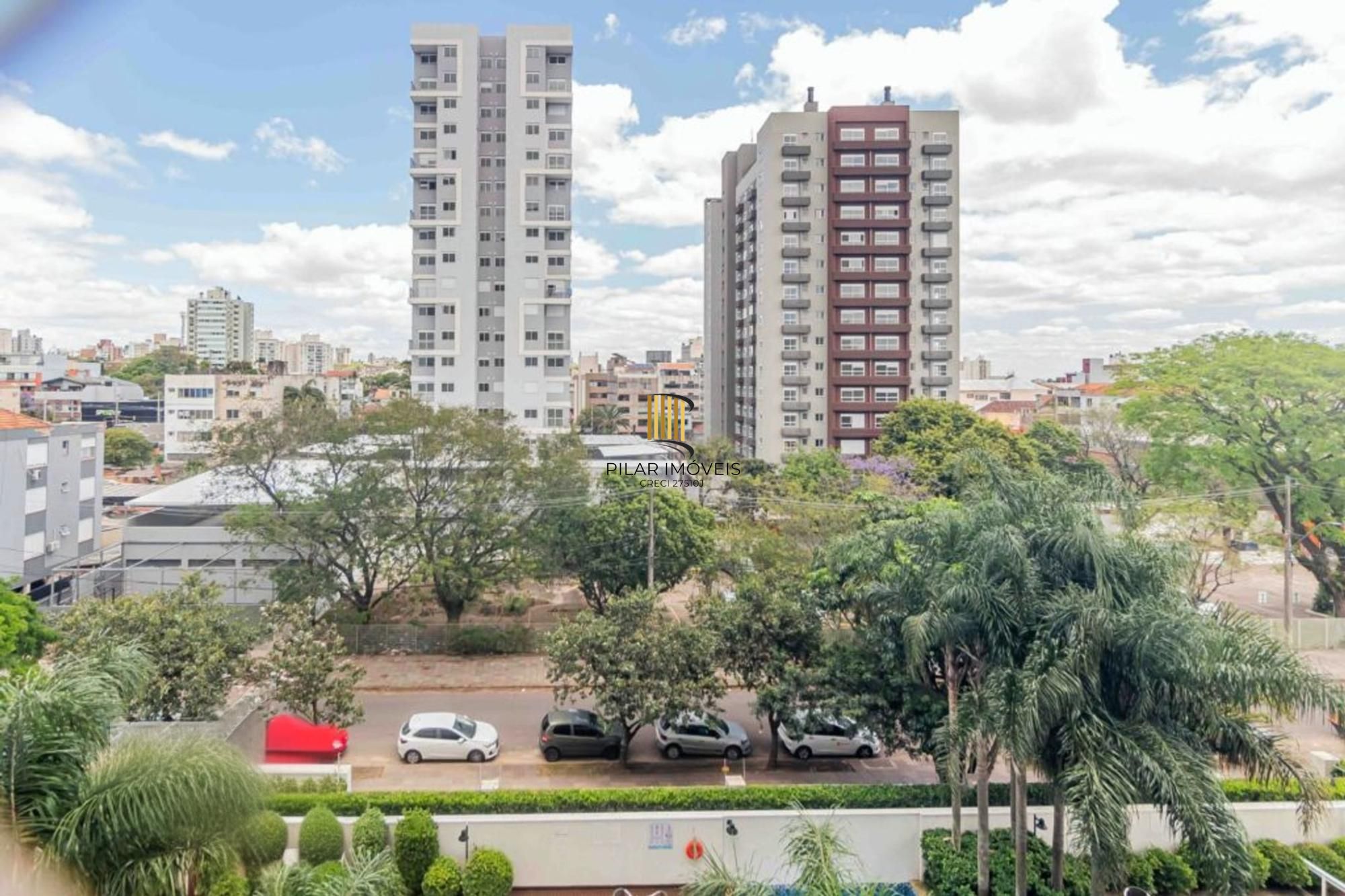 Apartamento com 2 quartos, vaga de garagem e elevador  no bairro Passo da Areia