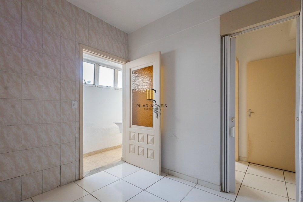 Casa com 4 quartos, 7 vagas e pátio no Bairro Higienópolis