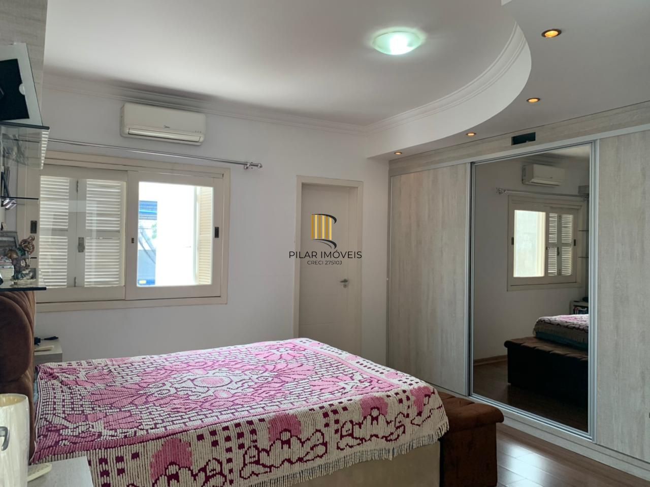 Casa em Condomínio com 3 quartos, 1 suíte e 288m² à venda no Ecoville.