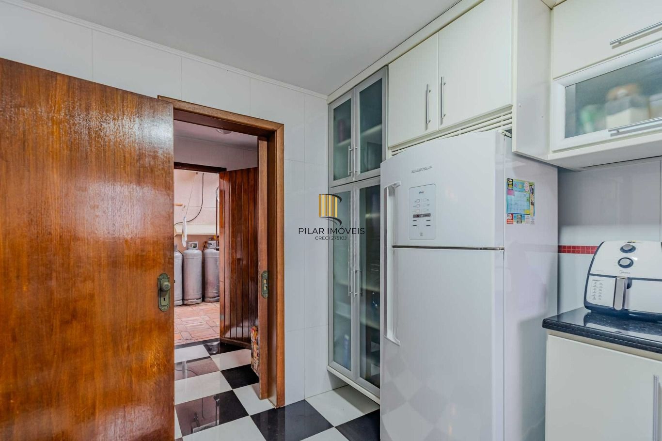 Casa com 3 quartos e 4 vagas no Bairro Vila Ipiranga