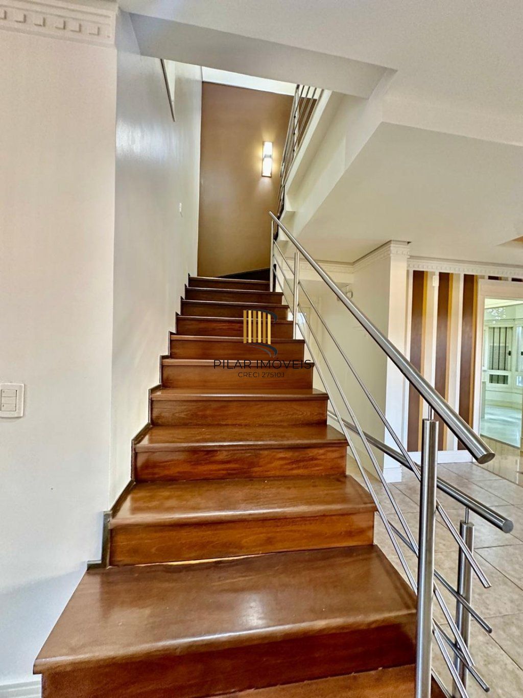 Casa de 3 dormitórios, 2 vagas de garagem em Canoas