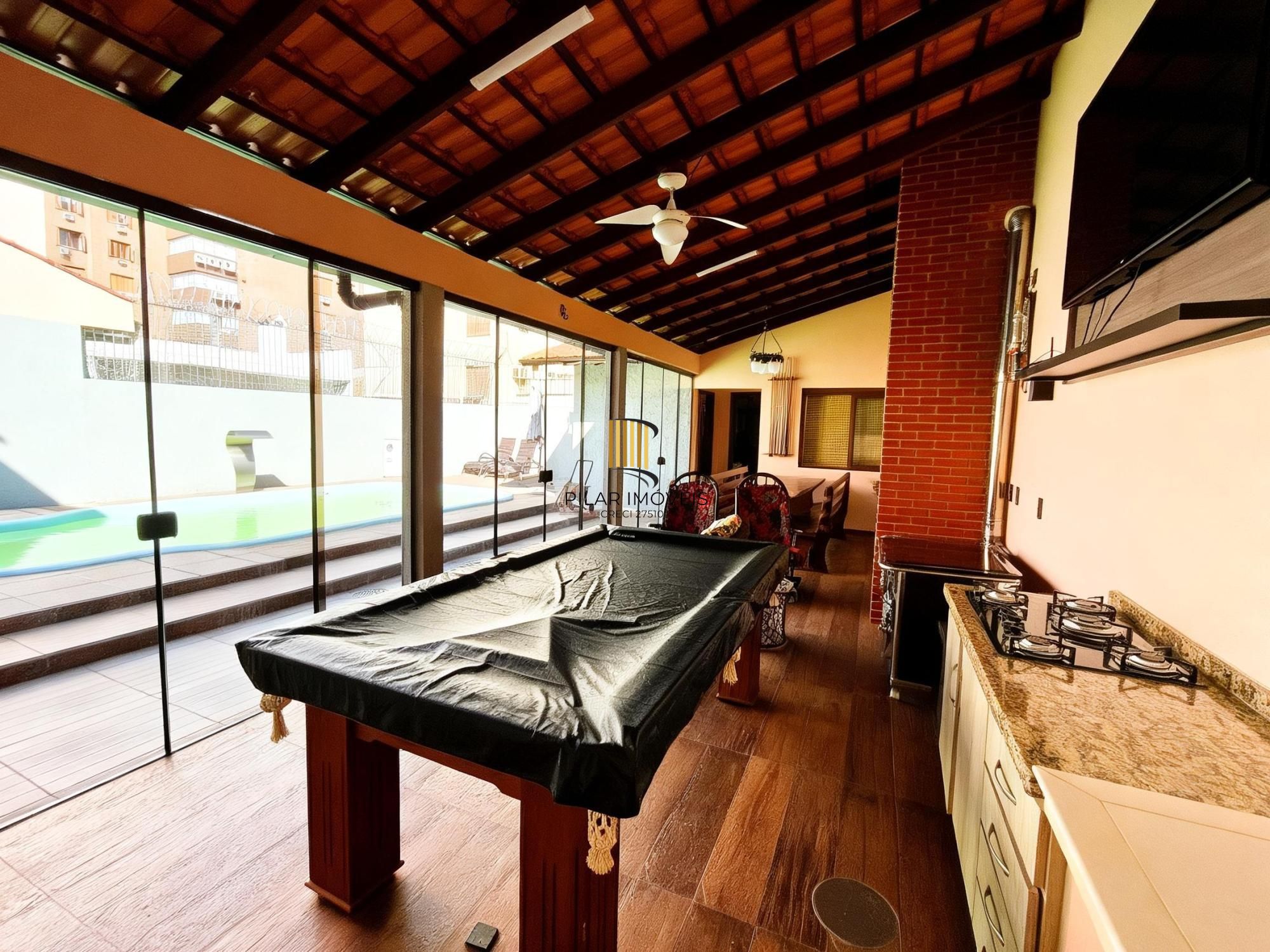 Casa com 4 quartos, piscina, vaga, churrasqueira e Sacada no bairro Jardim Itu