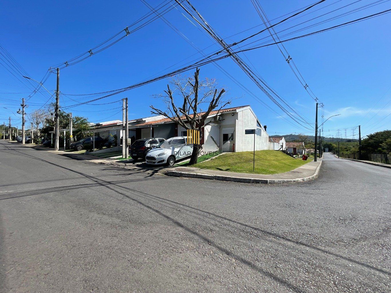 Casa com 3 quartos e 2 vagas em Alvorada no Condomínio Terra Nova