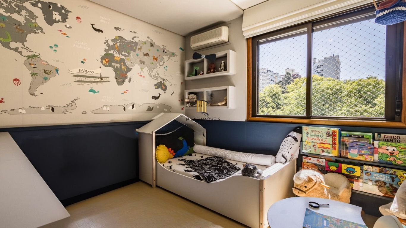 Apartamento com 3 quartos, 1 suíte, à venda no bairro Petrópolis