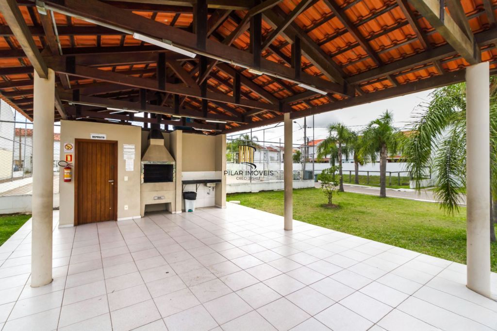 Casa em condomínio 3 quartos, vaga de garagem e lareira no bairro Hipica