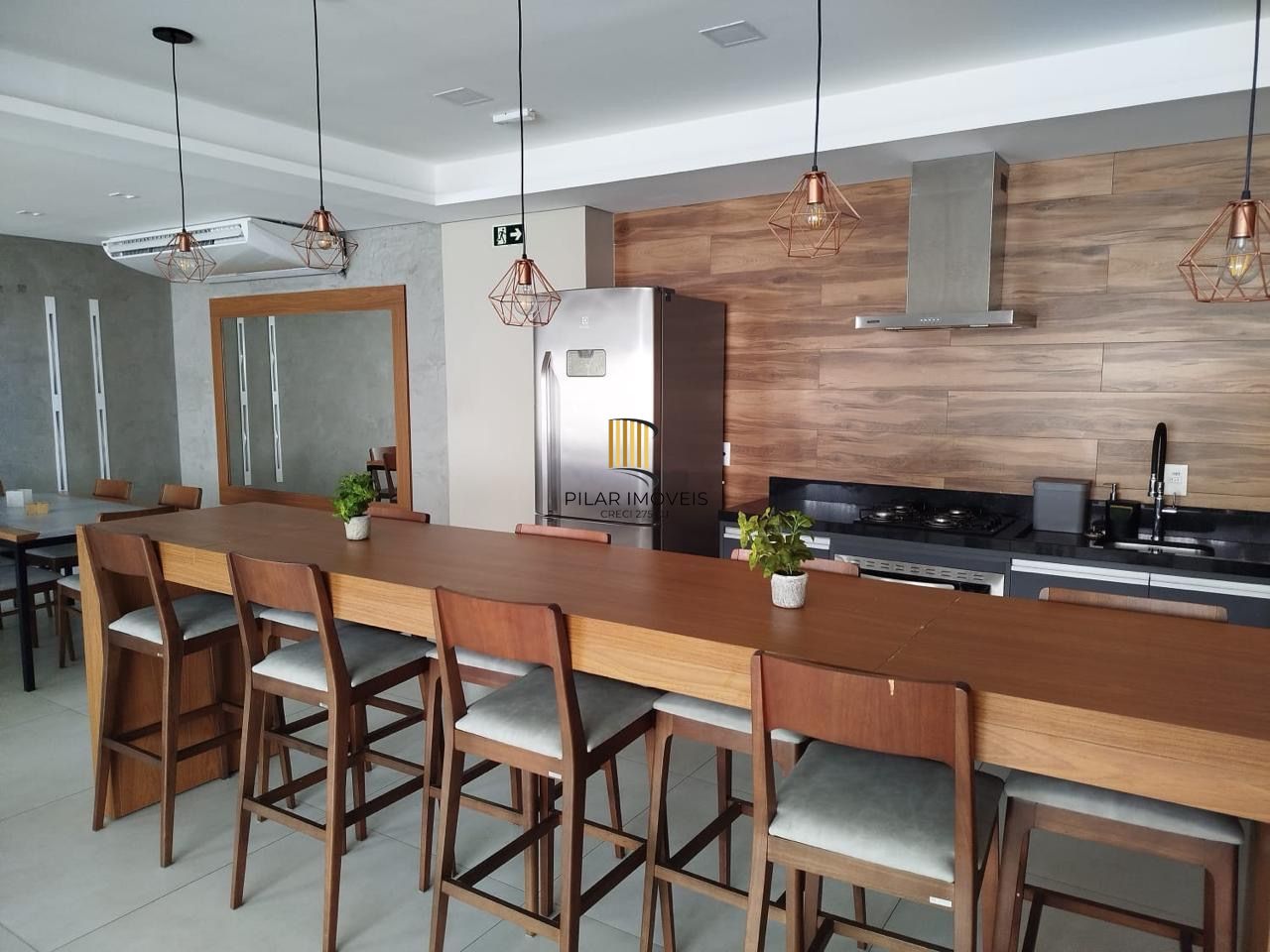 Apartamento térreo garden com 1 dormitório, 1 suíte, 1 vaga de garagem