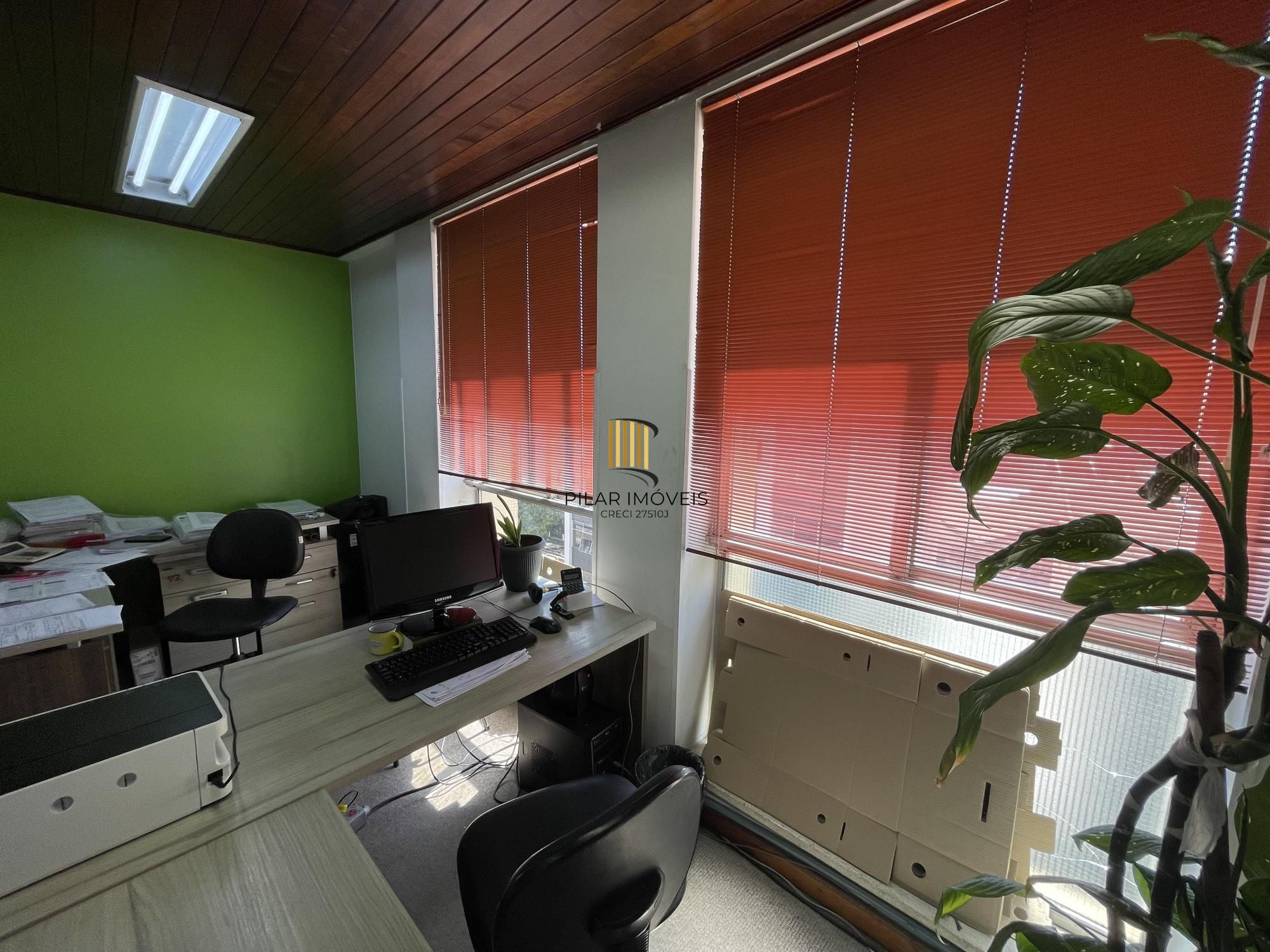 Sala comercial com 73 metros privativos no Bairro Floresta
