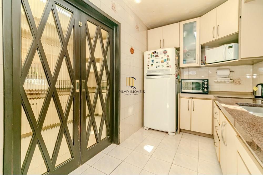 Casa com 3 dormitórios e 185m² no bairro higienópolis