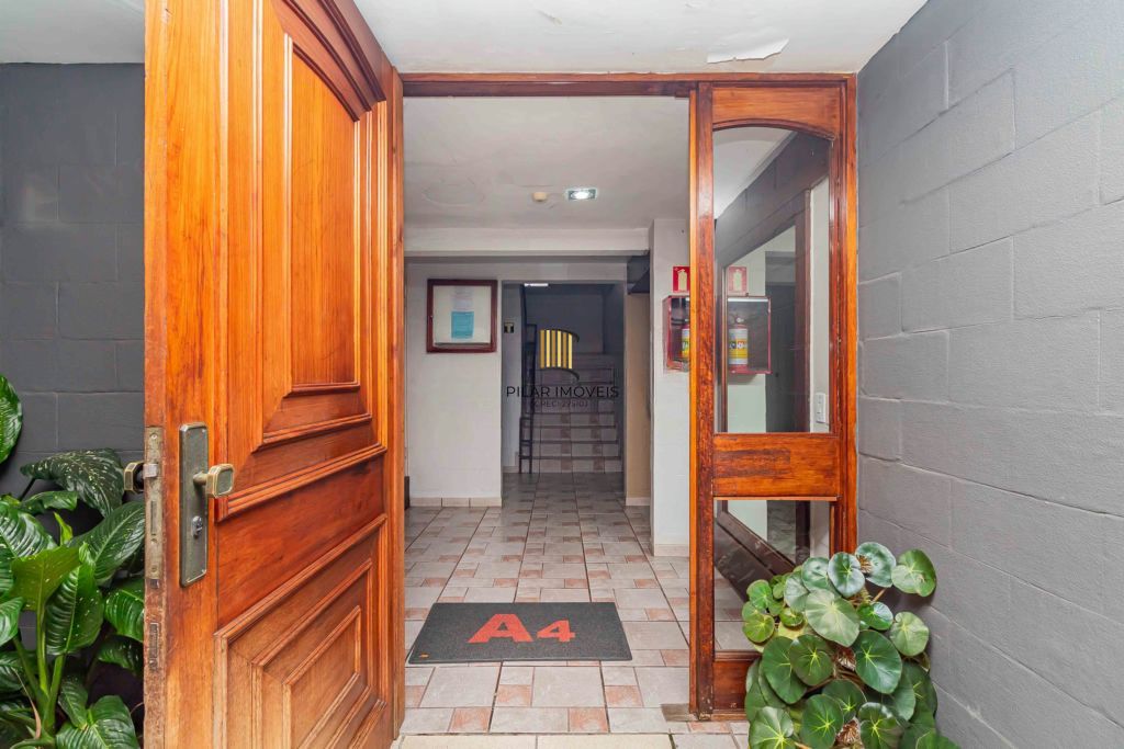 Apartamento 1 quarto, reformado e piscina no bairro Partenon