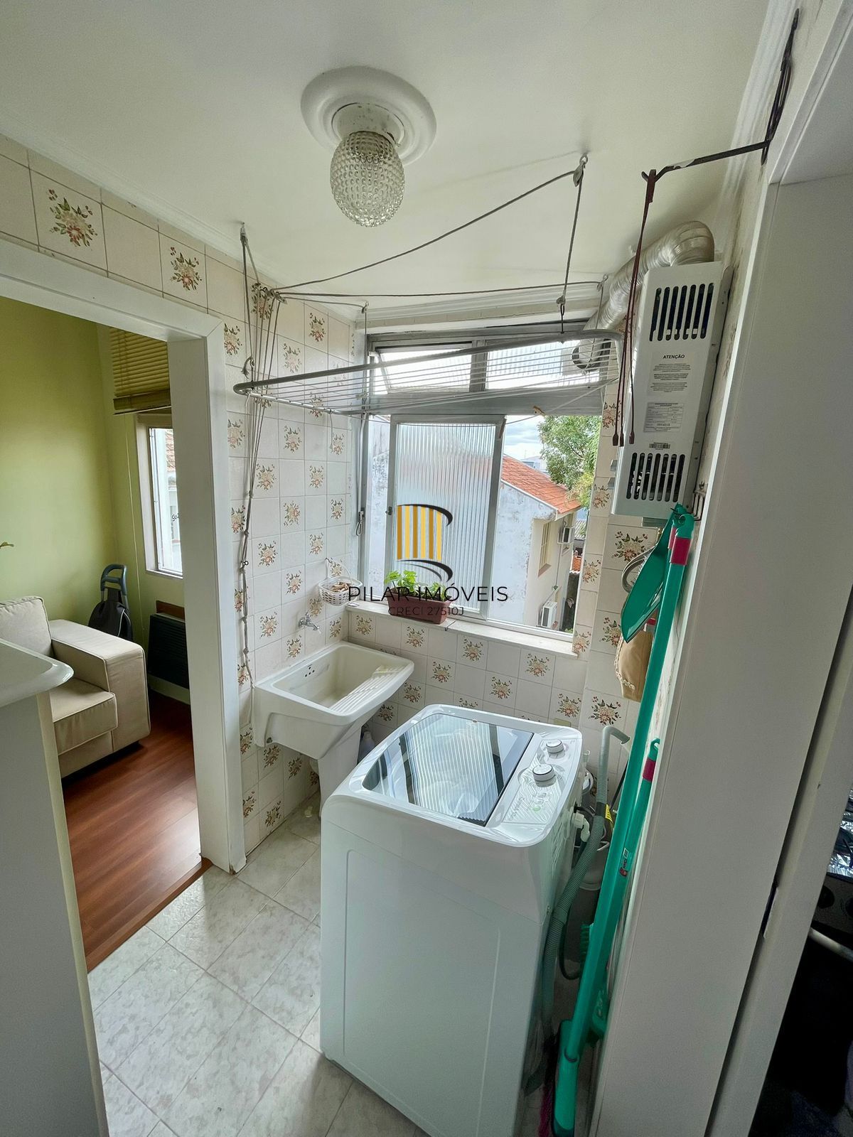 Apartamento de 3 quartos e 1 vaga no bairro São João.