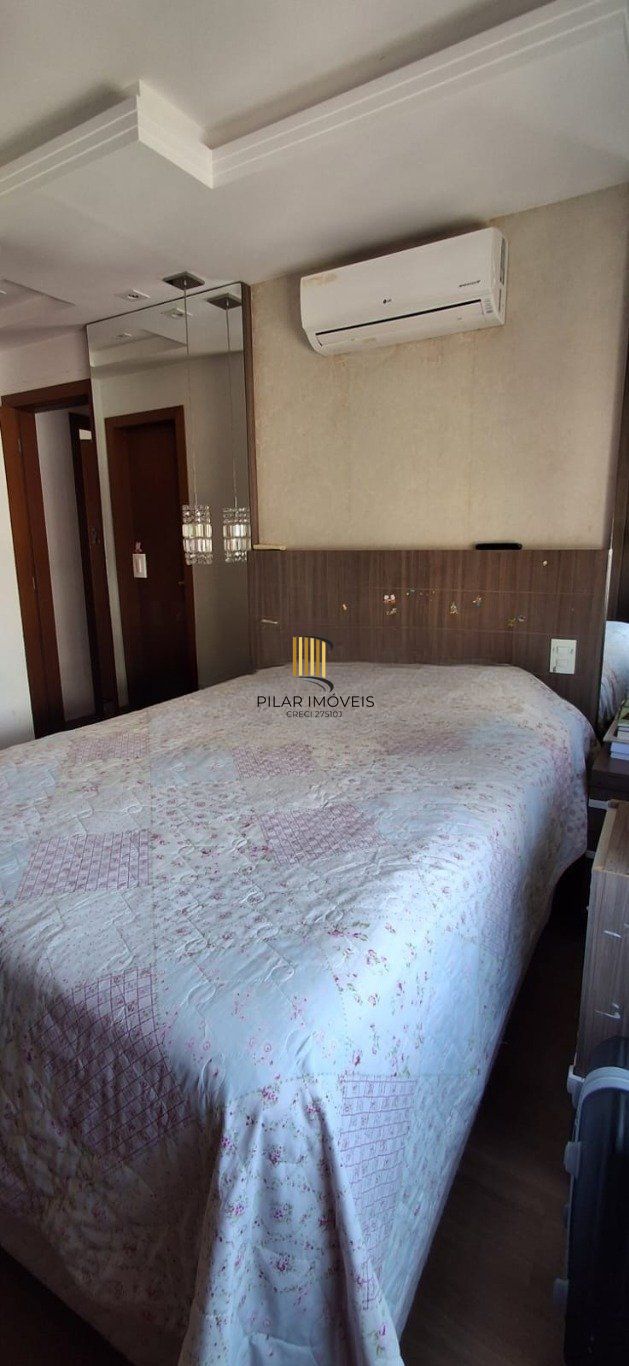 Cobertura com 3 quartos, 2 Vagas de garagem No Bairro Cavalhada.