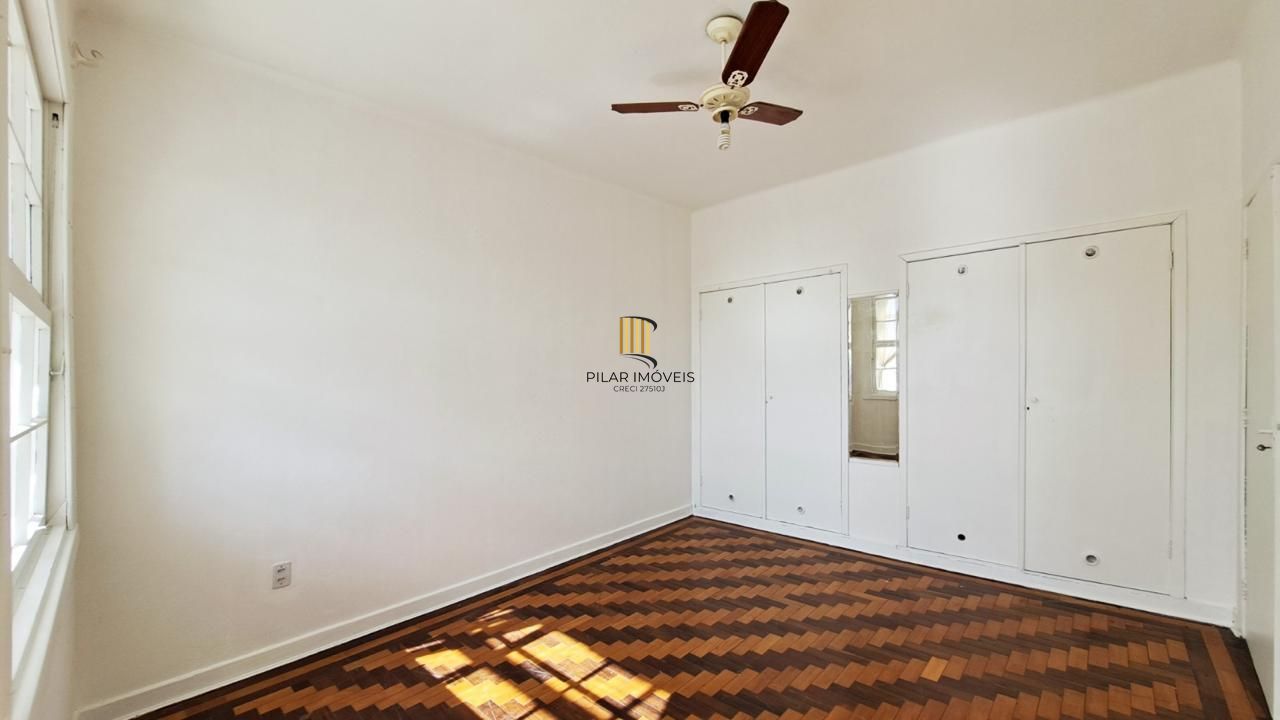 Apartamento 3 Dormitórios, 123m², Último Andar com Vista para o Guaíba