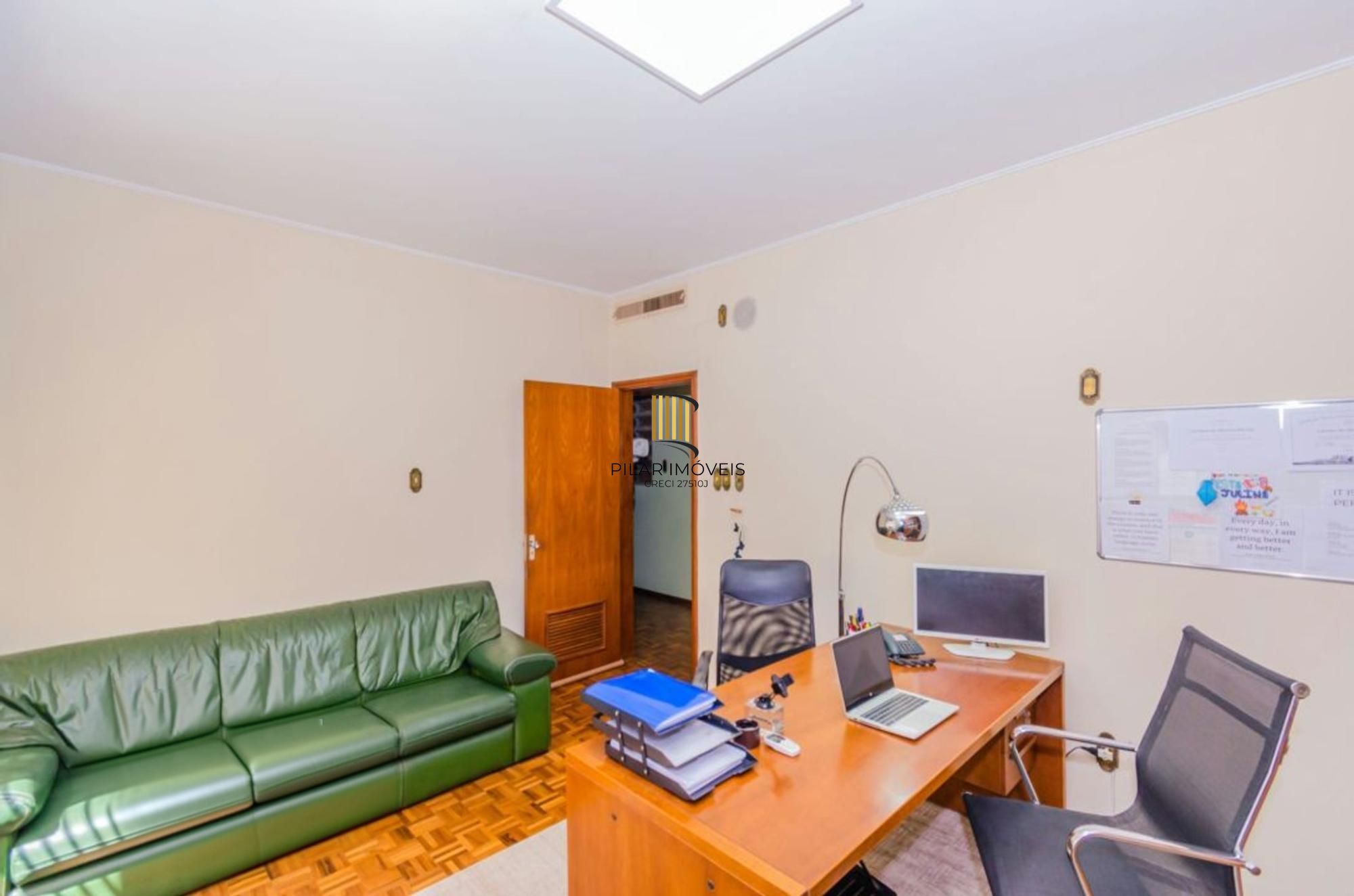 Casa à venda no Jardim Lindóia com piscina e 6 vagas