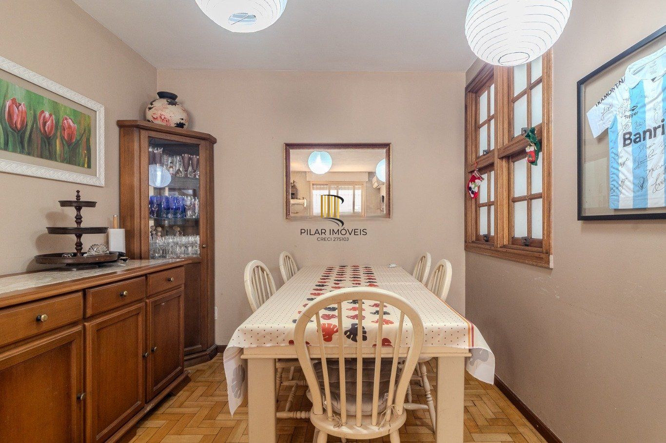 Apartamento de 3 dormitórios, 2 vagas no bairro Moinhos de Vento.