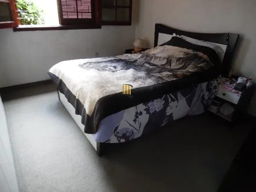 Excelente imóvel com terreno amplo à venda no Jardim Itu – Porto Alegre