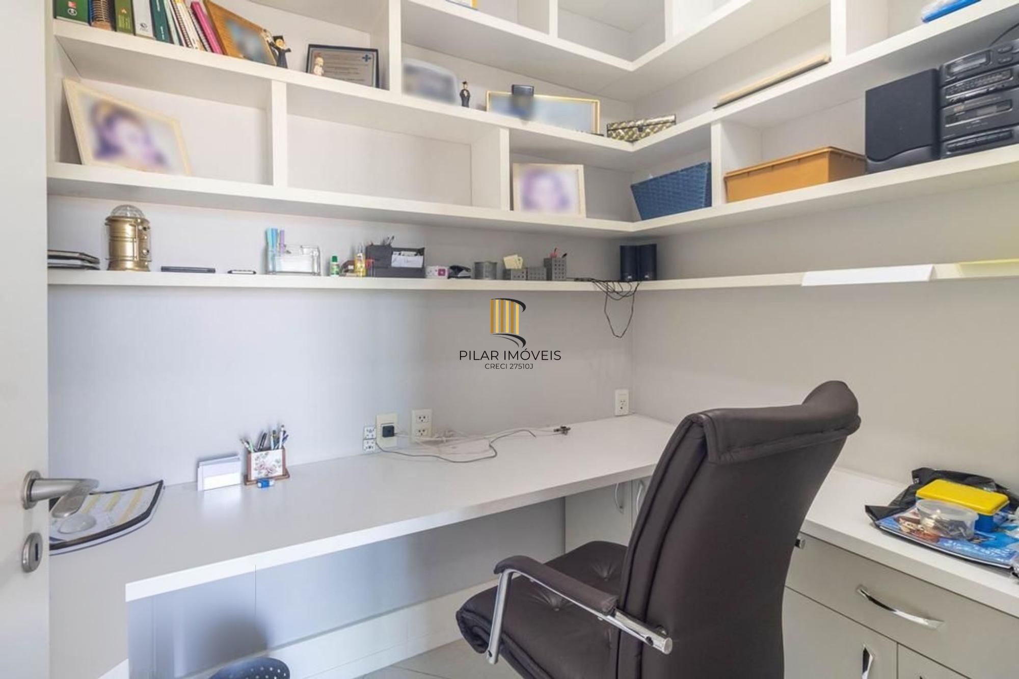 Apartamento 3 quartos, 3 suítes, elevador e 3 vagas bairro Passo da Areia.