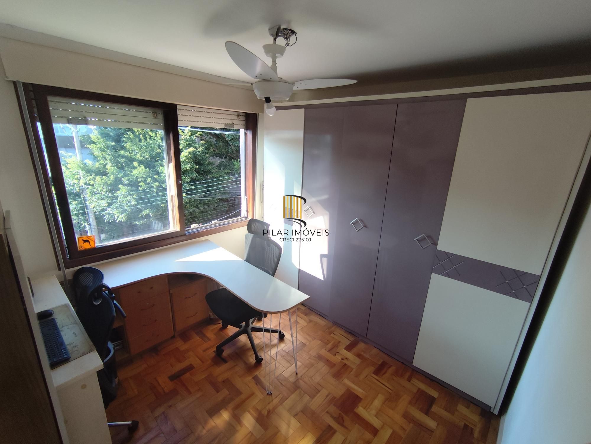 Apartamento semi mobiliado de 2 quartos e 2 vagas no bairro Petrópolis