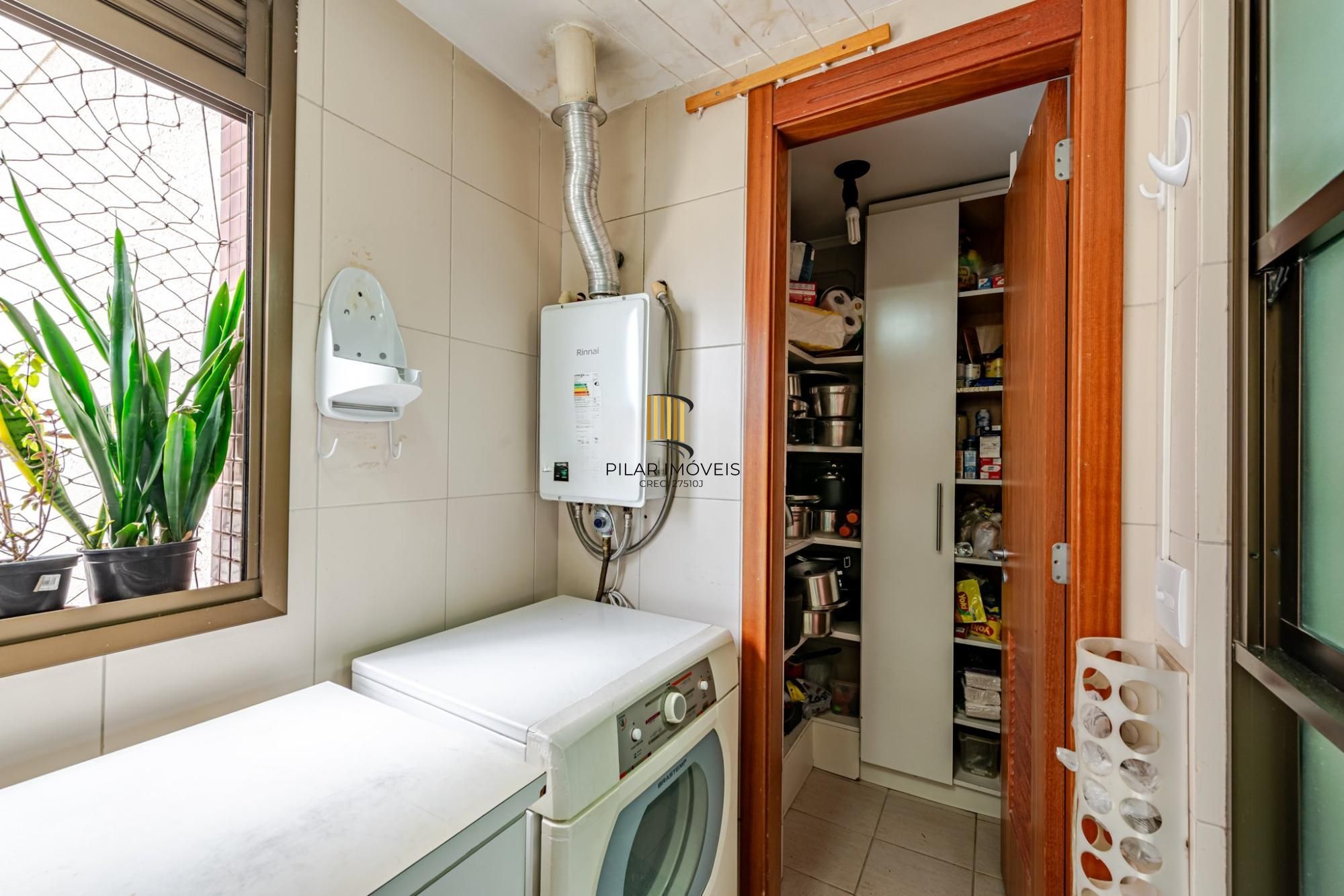 Apartamento 3 Dorm, 2 vagas e Elevador, com Vista para o Guaíba e vaga Dupla.