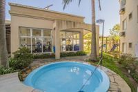 Apartamento com 2 quartos, 1 vaga, gás central e elevador no bairro Sarandi.