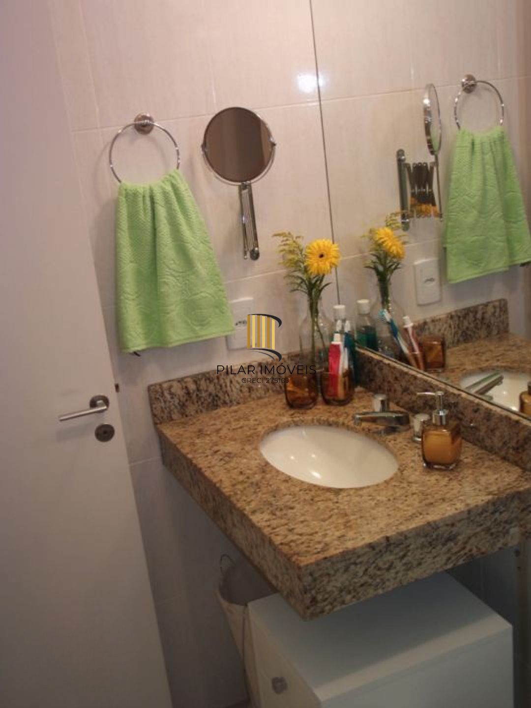 Casa em Condomínio fechado 2 quartos, 1 vaga no bairro Jardim Itu.