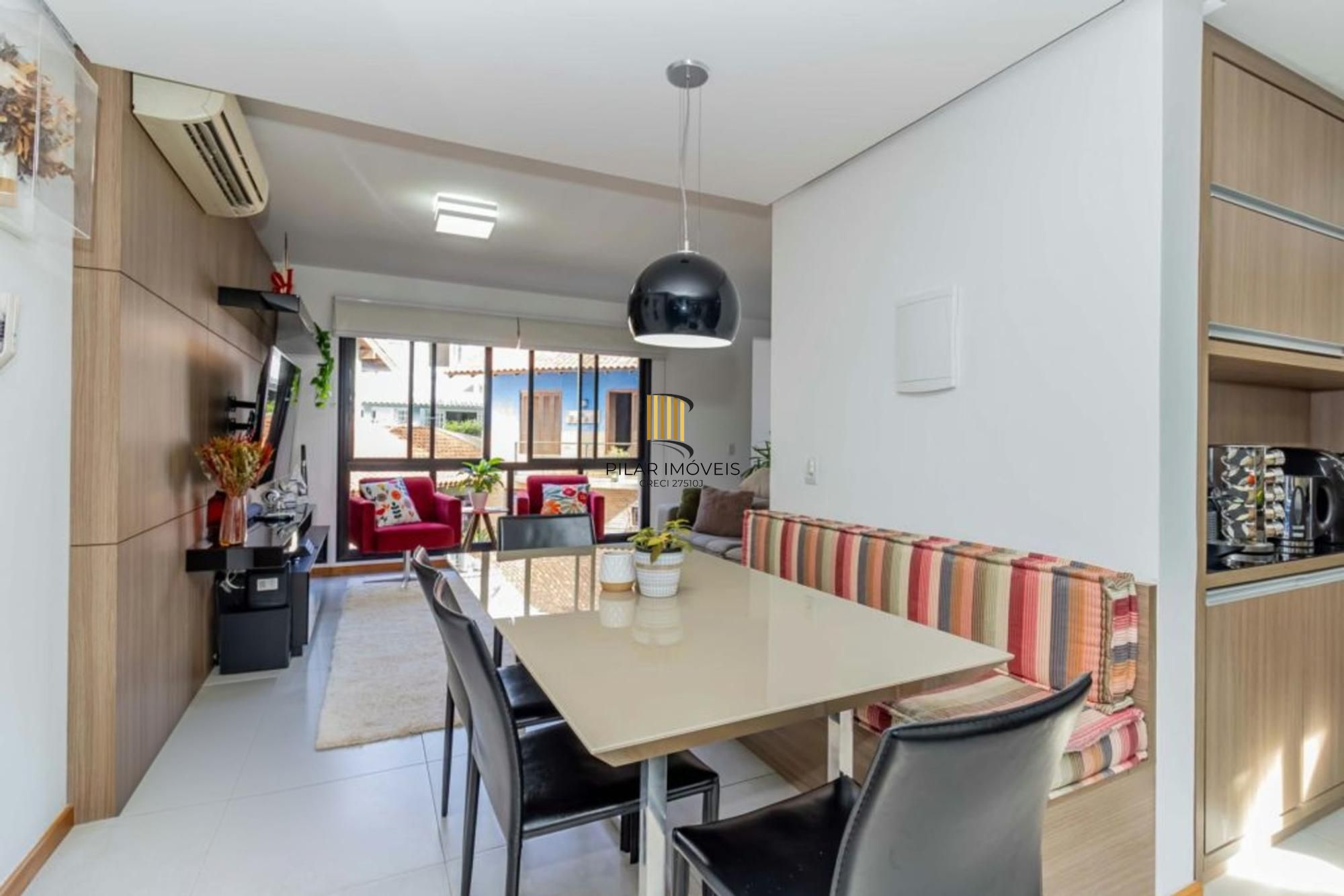 Casa em Condomínio à venda com 2 quartos 212 m² no Tristeza