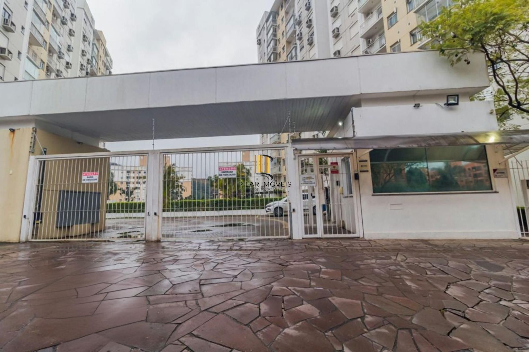 Apartamento 3 Dormitórios com Sacada, Elevador e Vaga no Jardim Carvalho